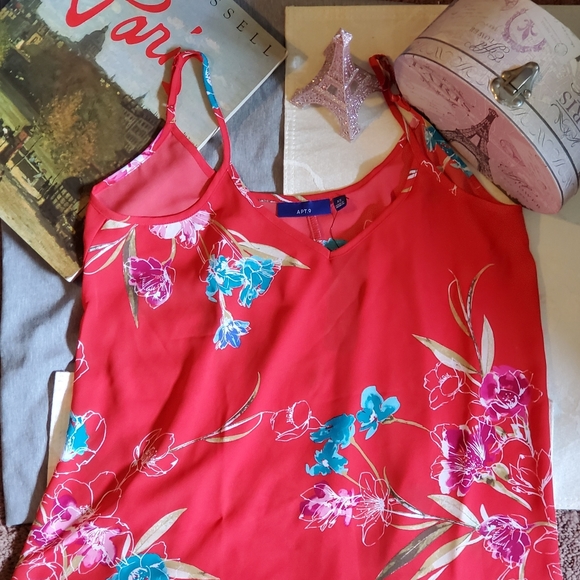 Apt. 9 Tops - 100- Apt. 9 V-neck  cami sleeveless floral red